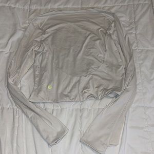 Lululemon long sleeve shirt- with thumb holes